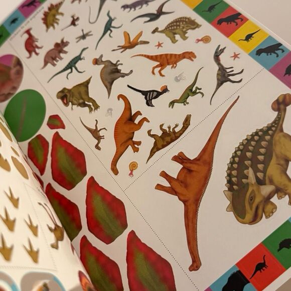 Discovery Kids Workbook & Sticker Collection Body Dinosaurs & Animals Activitys - Picture 4 of 10